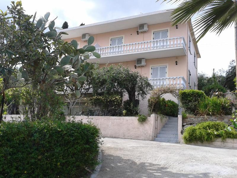 Apartamento Apostolos&eleni Family